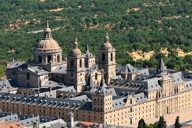 Half-Day to El Escorial and the Valley of the Fallen — A Madrid History Tour