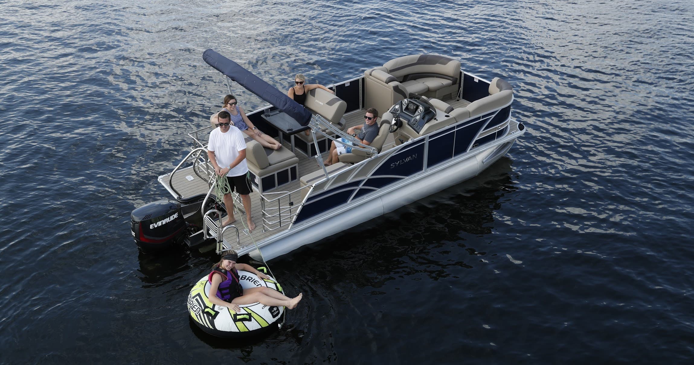 9 Passenger Pontoon Boat Rental Adventure in Park Rapids