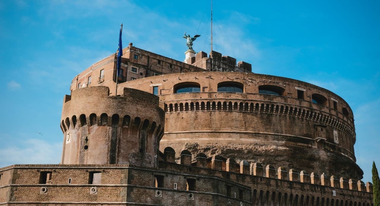 Castel Sant'Angelo Private Tour: Skip-the-Line History, Ramparts & Terrace Views