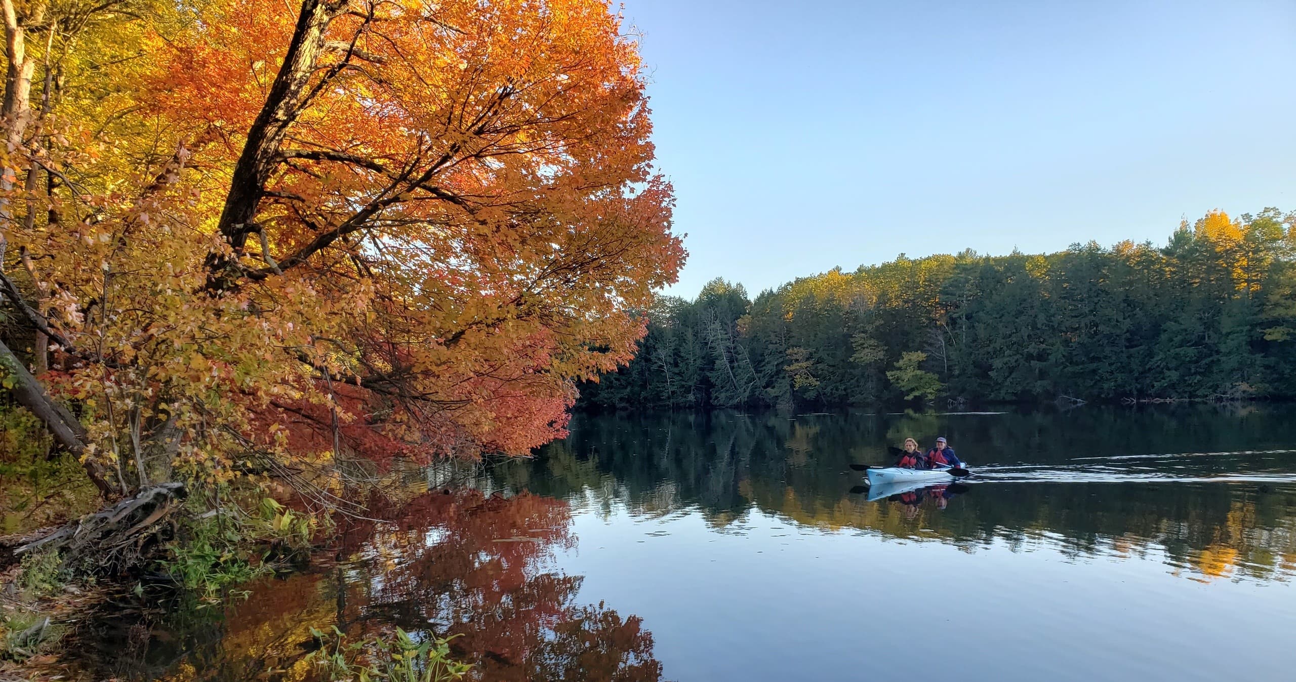 Fall Foliage Covered Bridge Kayak Tour in Windham, Maine