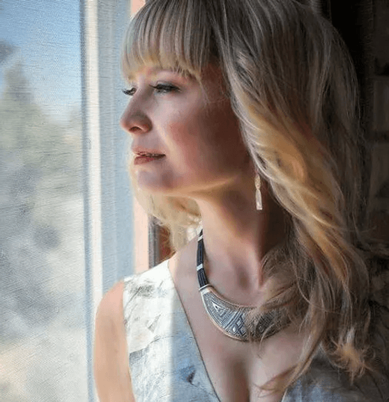 Exclusive Online Studio Visit with Thais Mather in Santa Fe