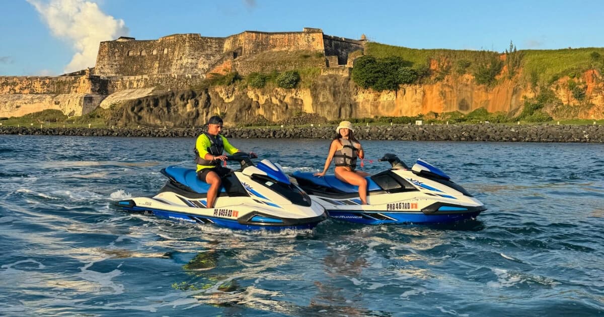 Jet Ski El Morro: 90-Minute San Juan Bay Waverunner Tour