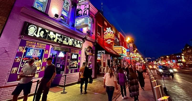Haunted True Crime Walking Tour with Nashville Tours