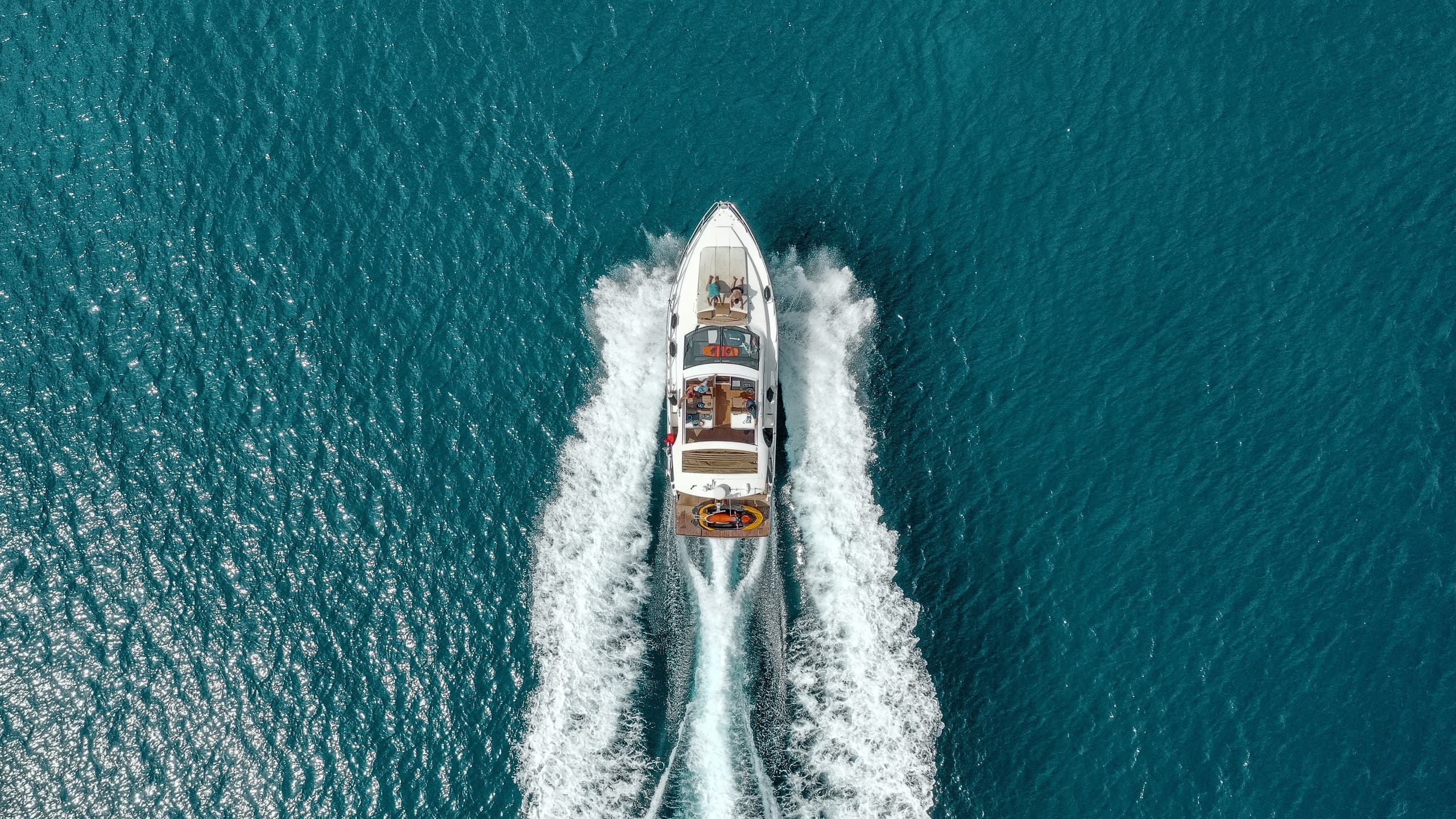 Luxury Azimut Yacht Rental by Innovar Events in Barcelona