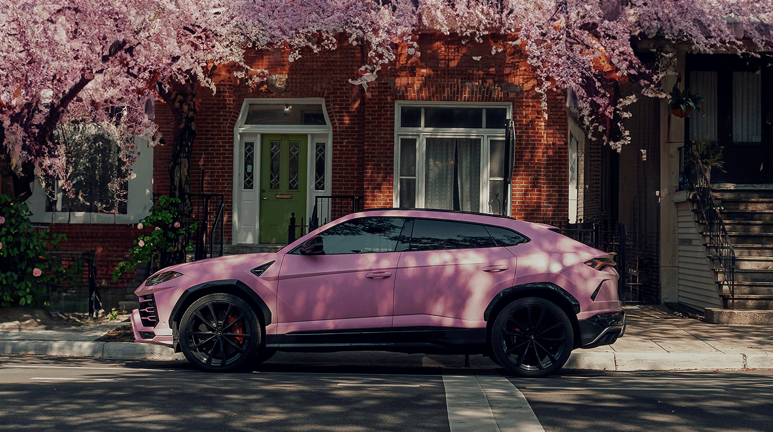 Luxury Car Experience with Lamborghini Urus in Style