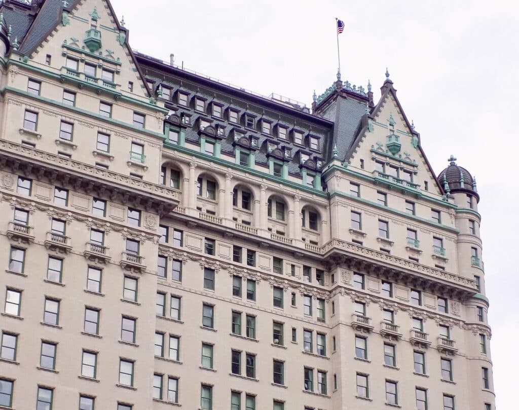 Historical Walking Tour of NYC Hotels with Bowery Boys