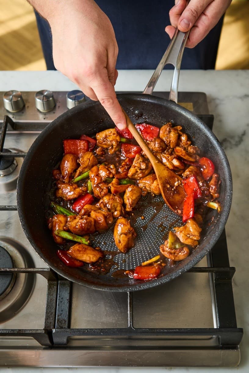Kickin' Kung Pao on Oxford Street: 90-Minute Stir-Fry Class & Chef's Table photo 1