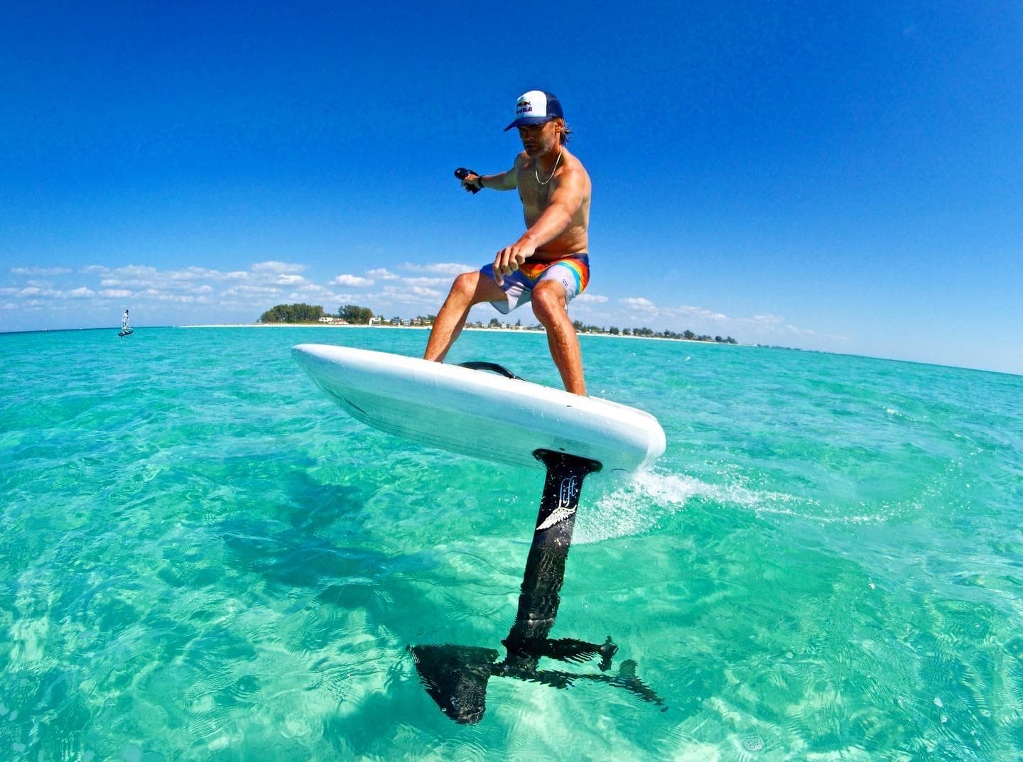 E-Foiling Lessons on Grapevine Lake for Water Adventure