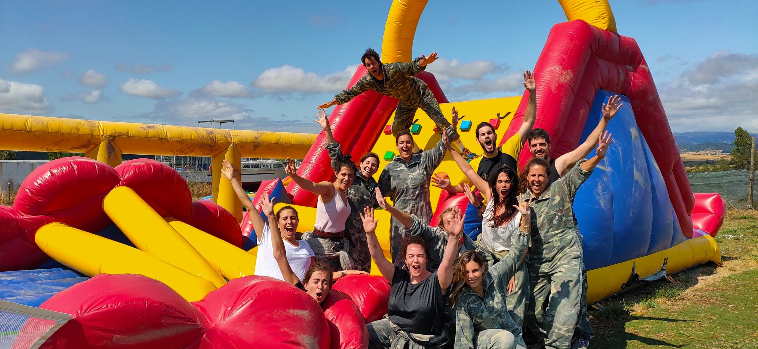 Humor Amarillo Junior: Inflatable Obstacle Fun for Kids Near Pamplona