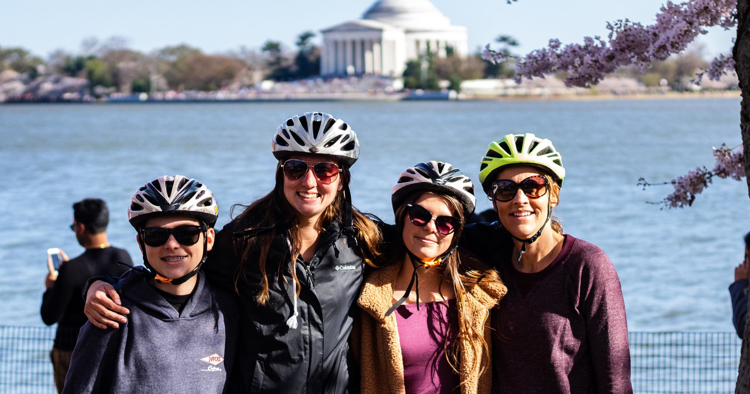Explore Washington DC’s Cherry Blossoms by Bike: A Unique National Cherry Blossom Festival Experience