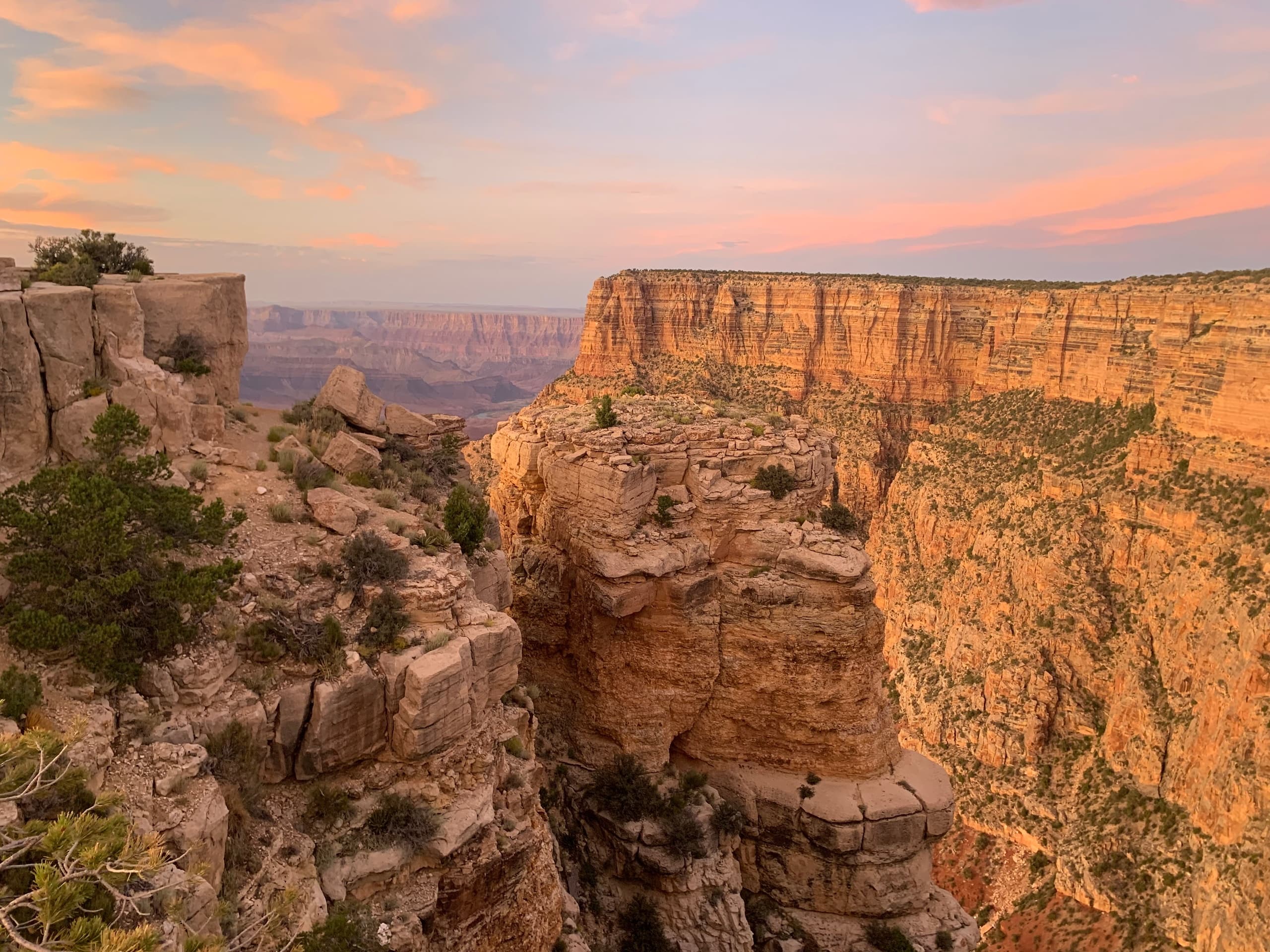 Extended Signature Hummer Tour at Grand Canyon Village