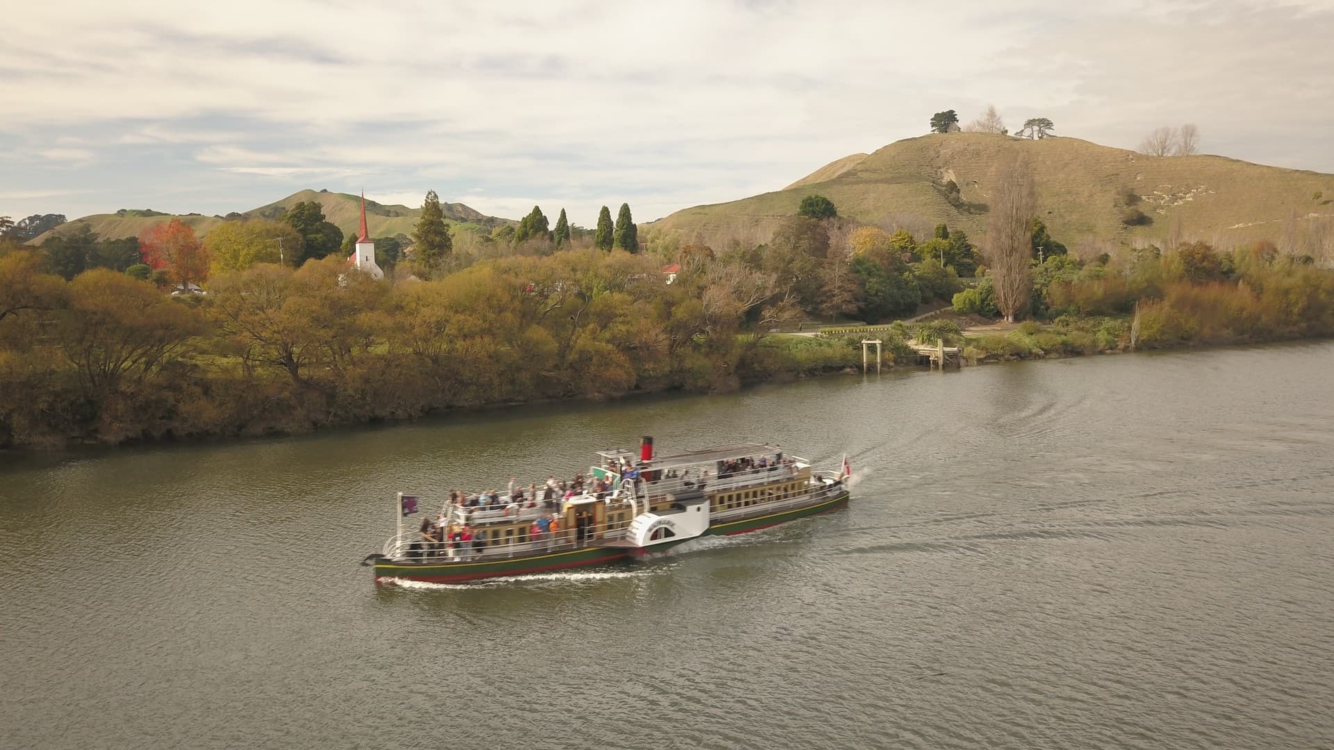 Ūpokongaro Stop Over on Paddle Steamer Waimarie
