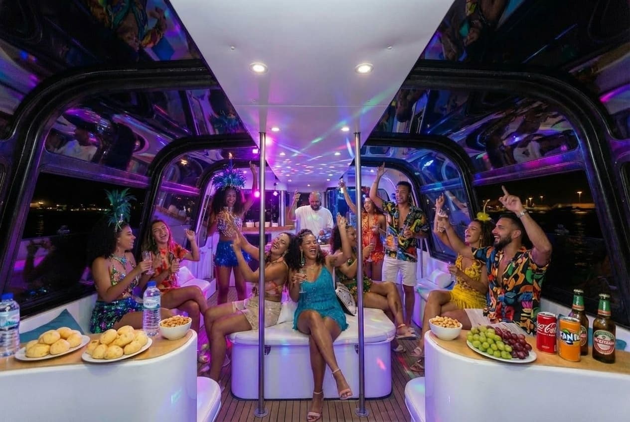 Sunset on the Tagus: Ladies Sunset Premium Experience in Lisbon