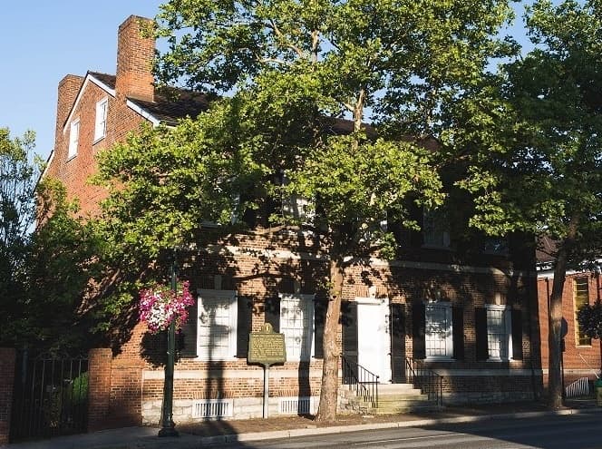 Guided Tour of Mary Todd Lincoln House in Lexington, KY