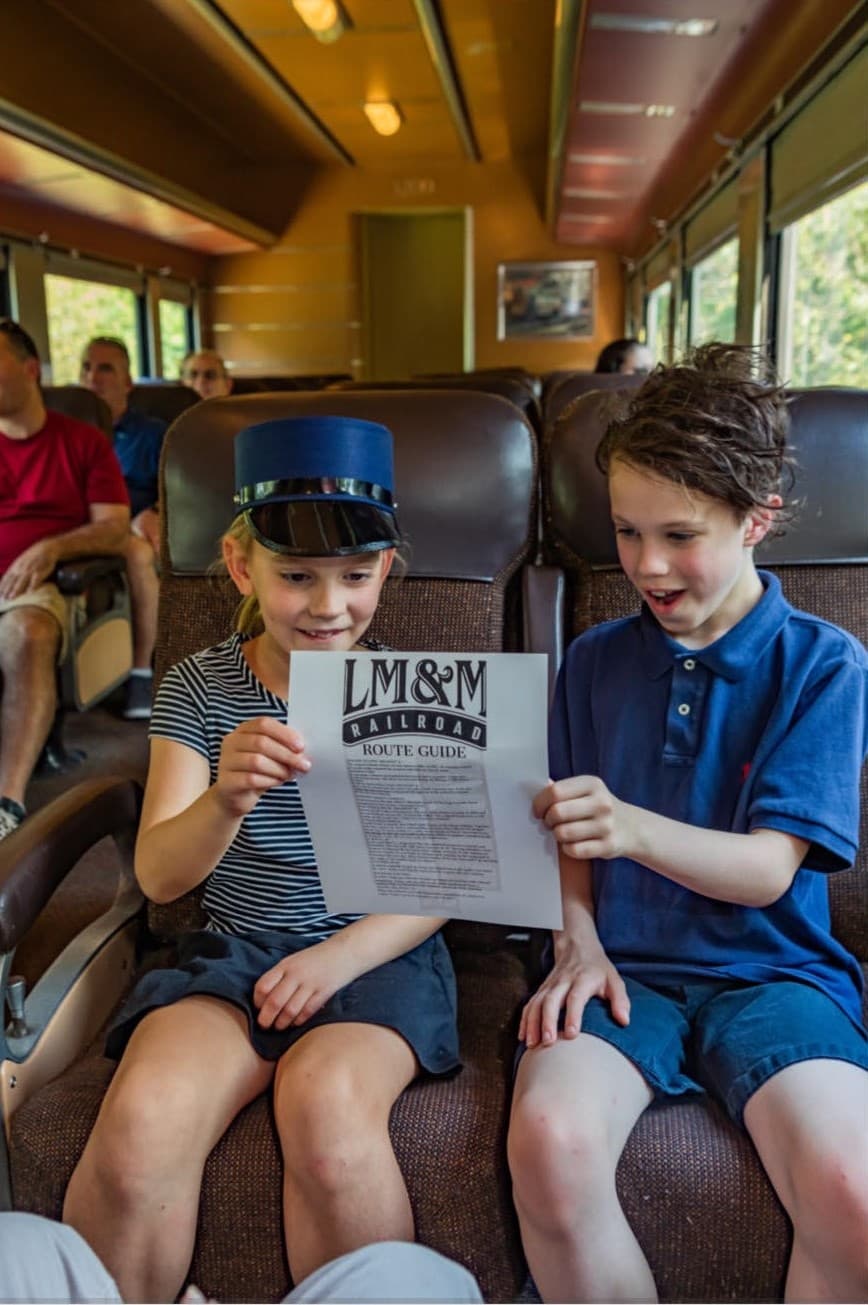 Applefest Express: Scenic Fall Train Ride from Cincinnati to Batesville photo 4