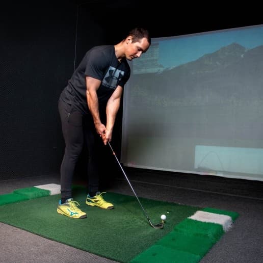 Indoor Golf Simulator Fun at Lillehammer Olympiapark