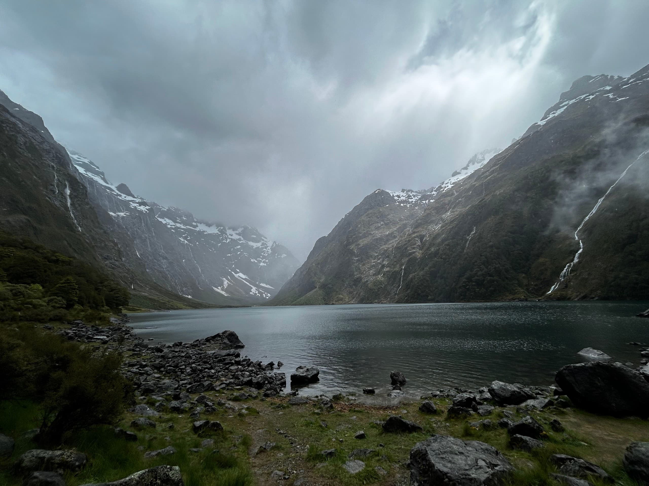 Lake Marian Day Hike: Private Guided Alpine Walk in Fiordland photo 2