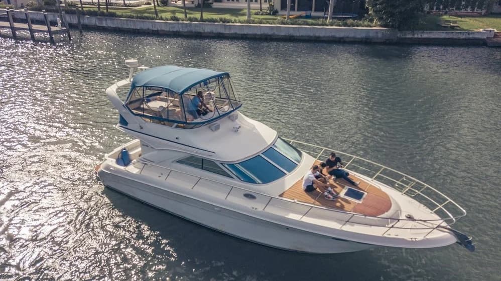 Explore Miami Bay with the Flybridge Impulsive 46' Yacht Charter
