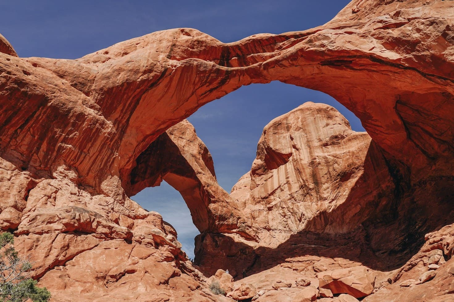Outdoor Adventure: Good Trip Adventures - Full Day Hike in Arches NP