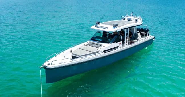 Axopar 37' Luxury Day Charter to Espiritu Santo: La Paz Fishing, Spearfishing & Snorkeling