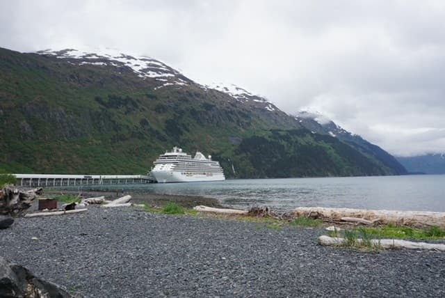 Private Chugach Hike and Cruise Transfer from Girdwood to Whittier