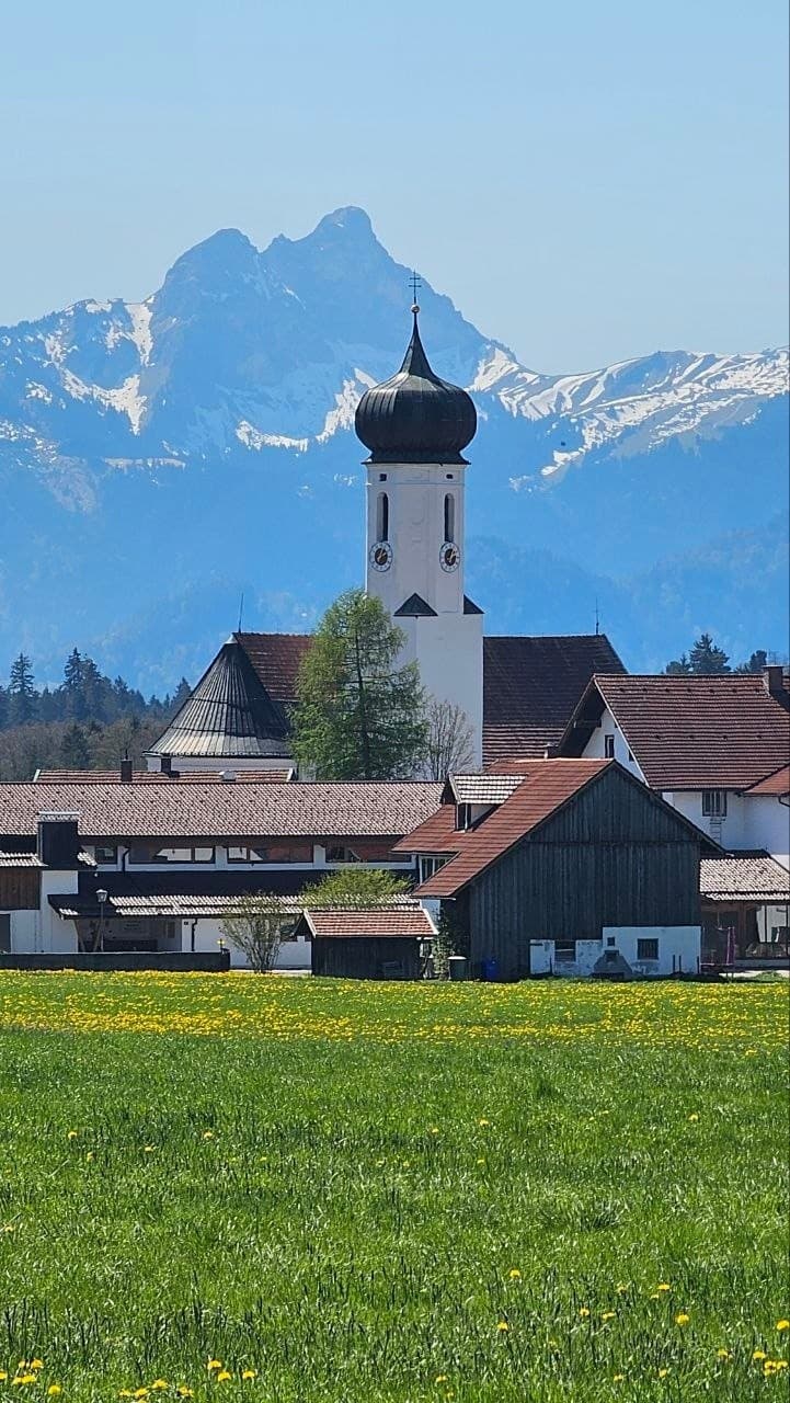 Tesla day trip from Munich to Neuschwanstein, Linderhof & Eibsee photo 2