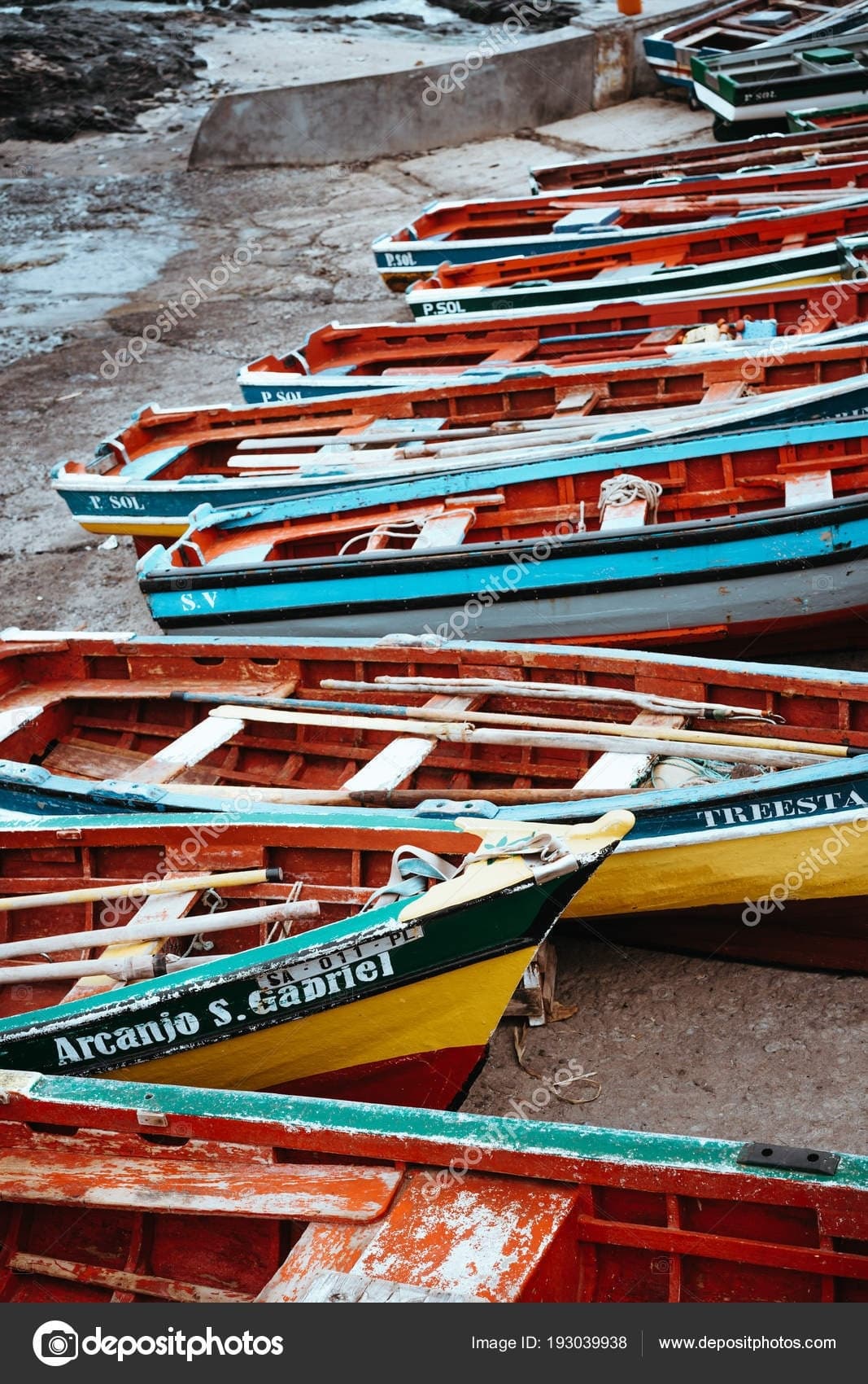 Trolling & Jigging in Santa Maria with Menzel Cabo Verde