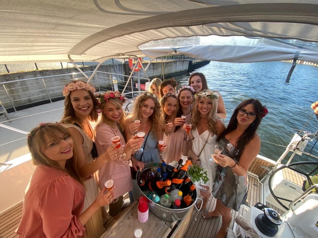 Sailing in Barcelona with Innovar Events