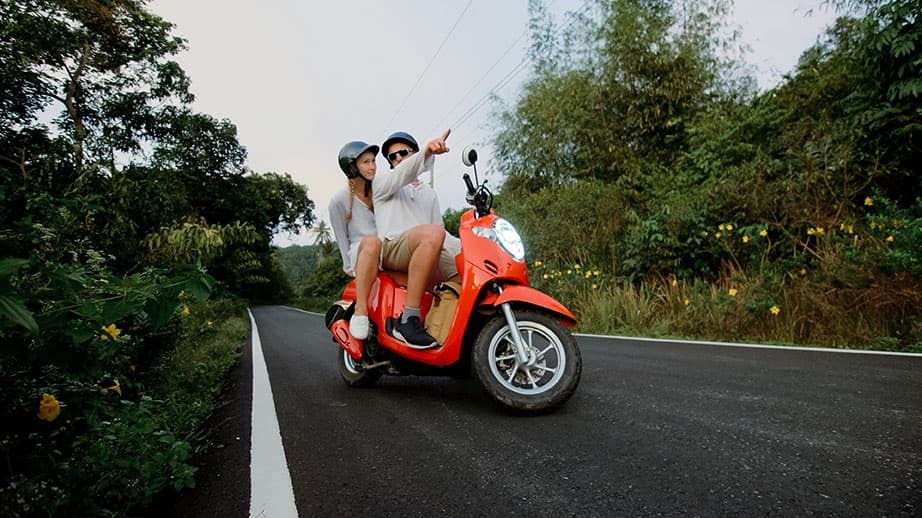Outdoor Adventures with Sunrides: 48-Hour Scooter Exploration in Italy