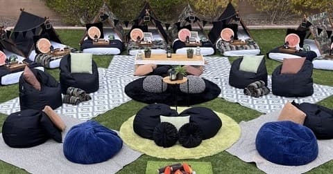 Chill No Tent: Outdoor Lounge Rentals in Scottsdale for Cozy Movie Nights
