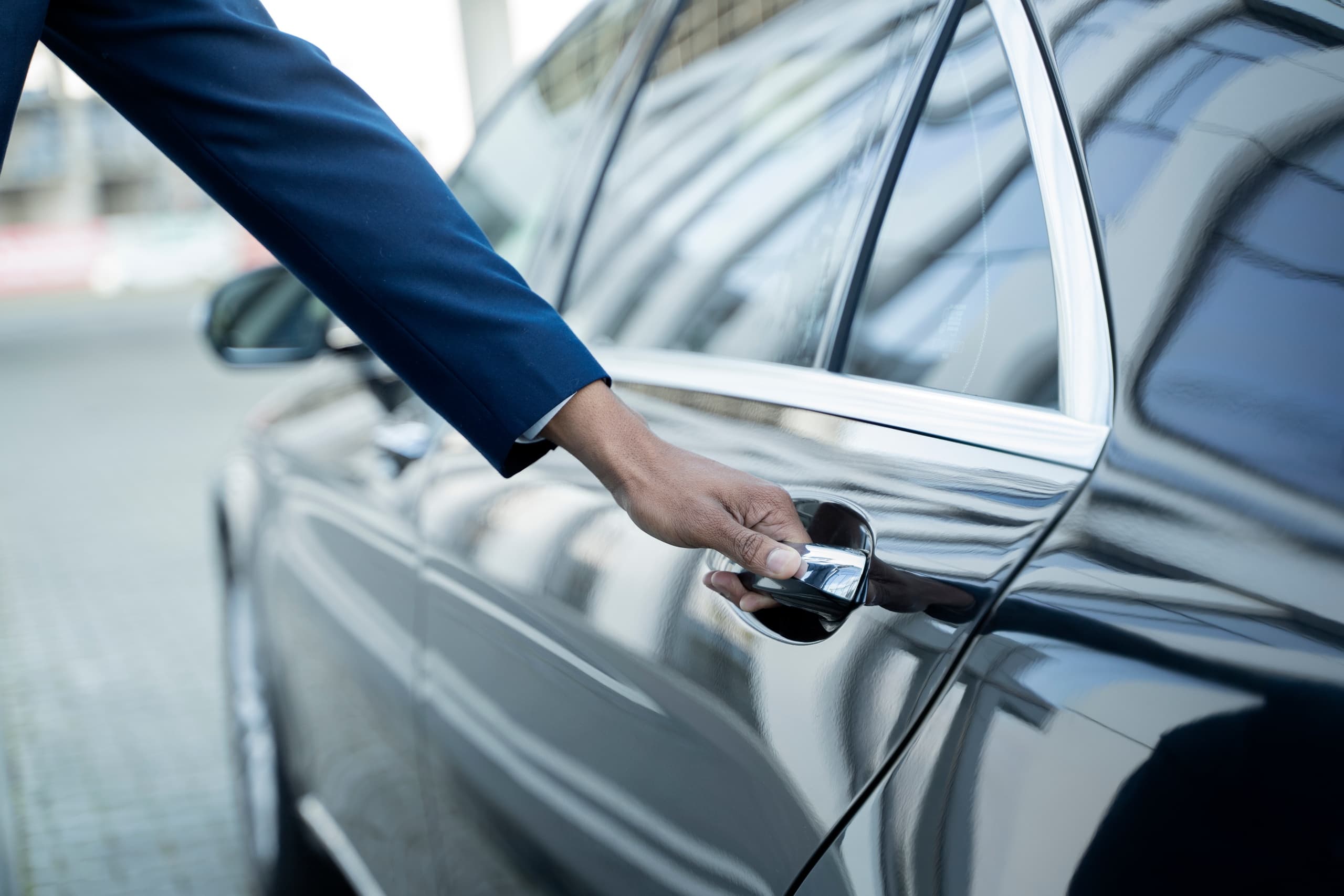 Seamless Shorelines: Private Lisbon Airport Transfers to Cascais