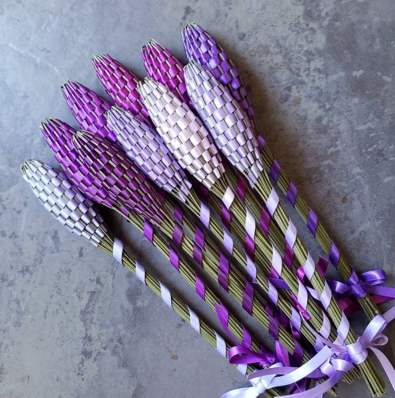 Lavender Wand Making Experience in Alma, Michigan