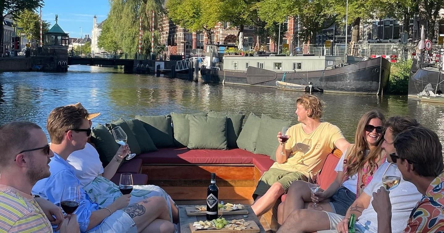 Private Canal Boat Tours with Boot Groningen B.V.
