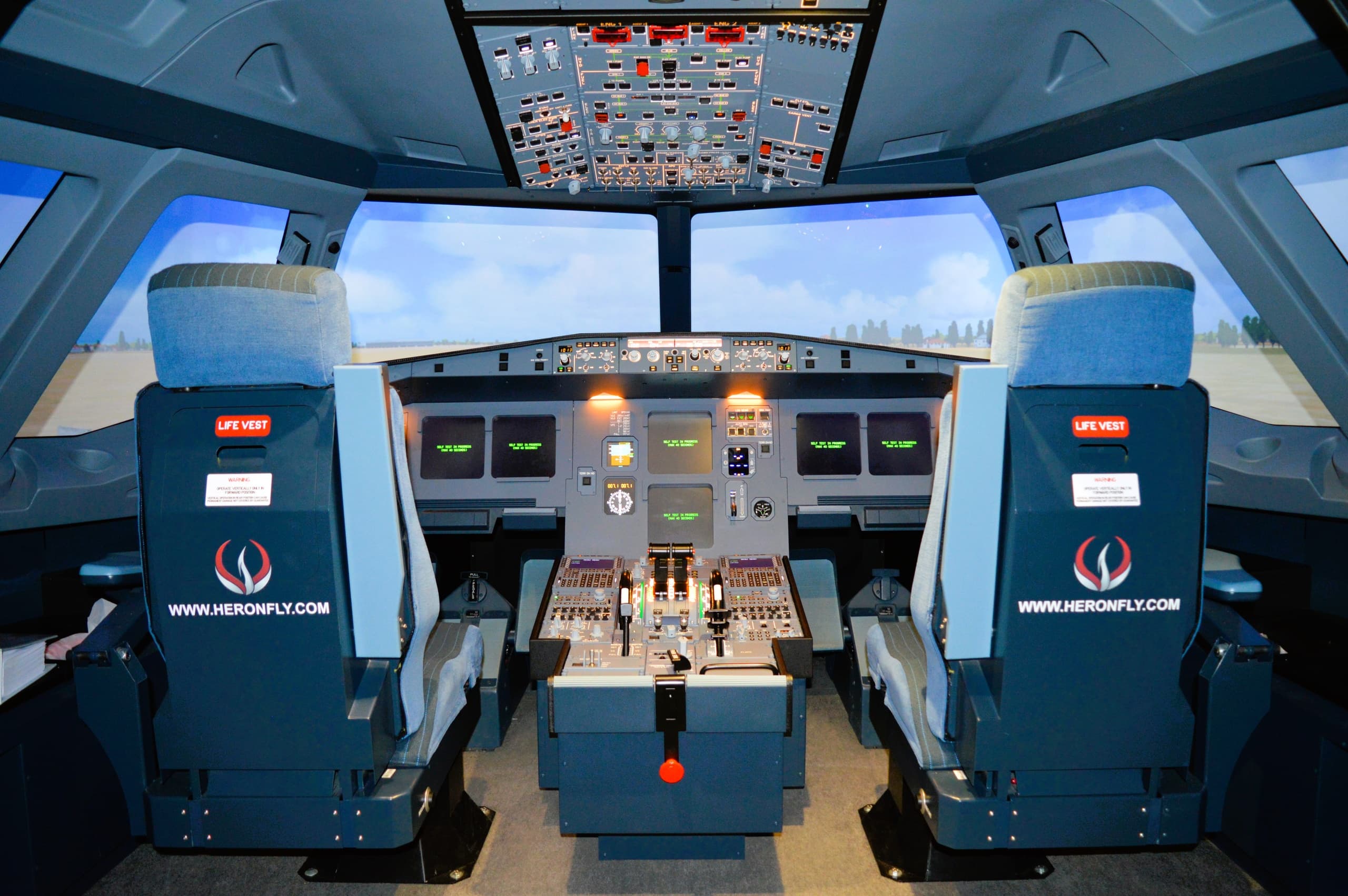 Pilot Flight Sim Adventures with HeronFly in Sevilla