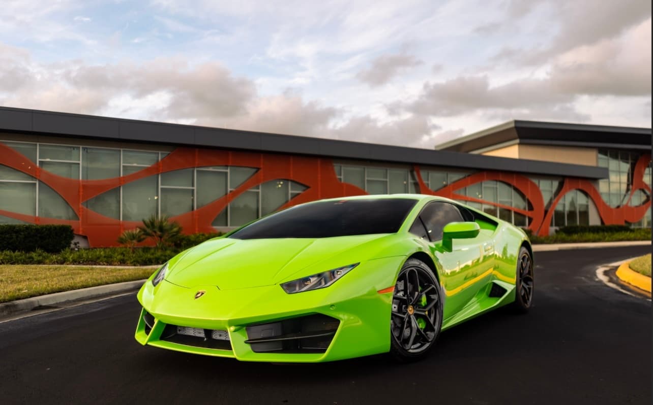 Thrill Ride in Orlando: Experience the Lamborghini Huracan Green Supercar