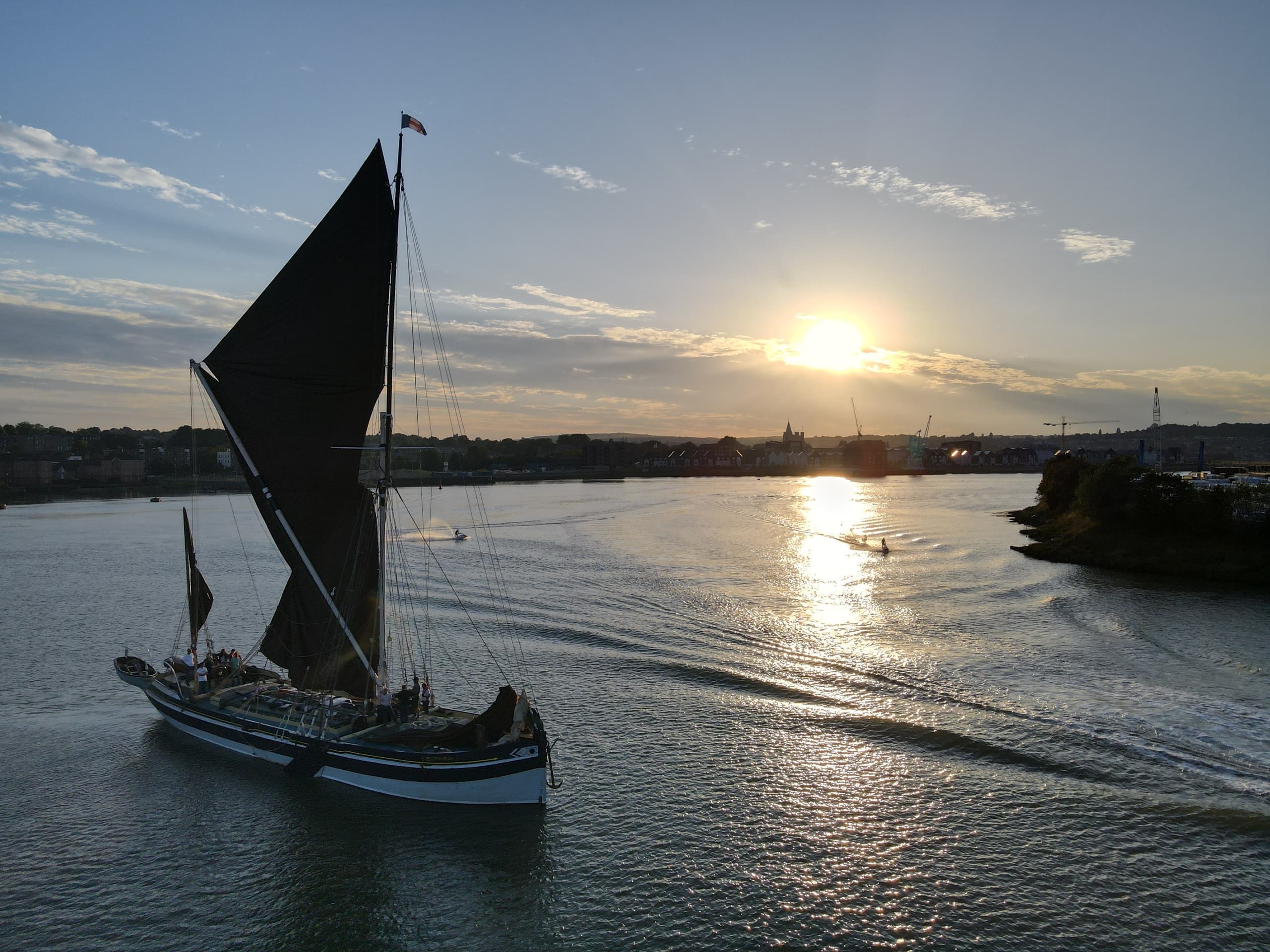 Twilight Cruise on the Medway: Live Ambient Music Aboard Lady Daphne