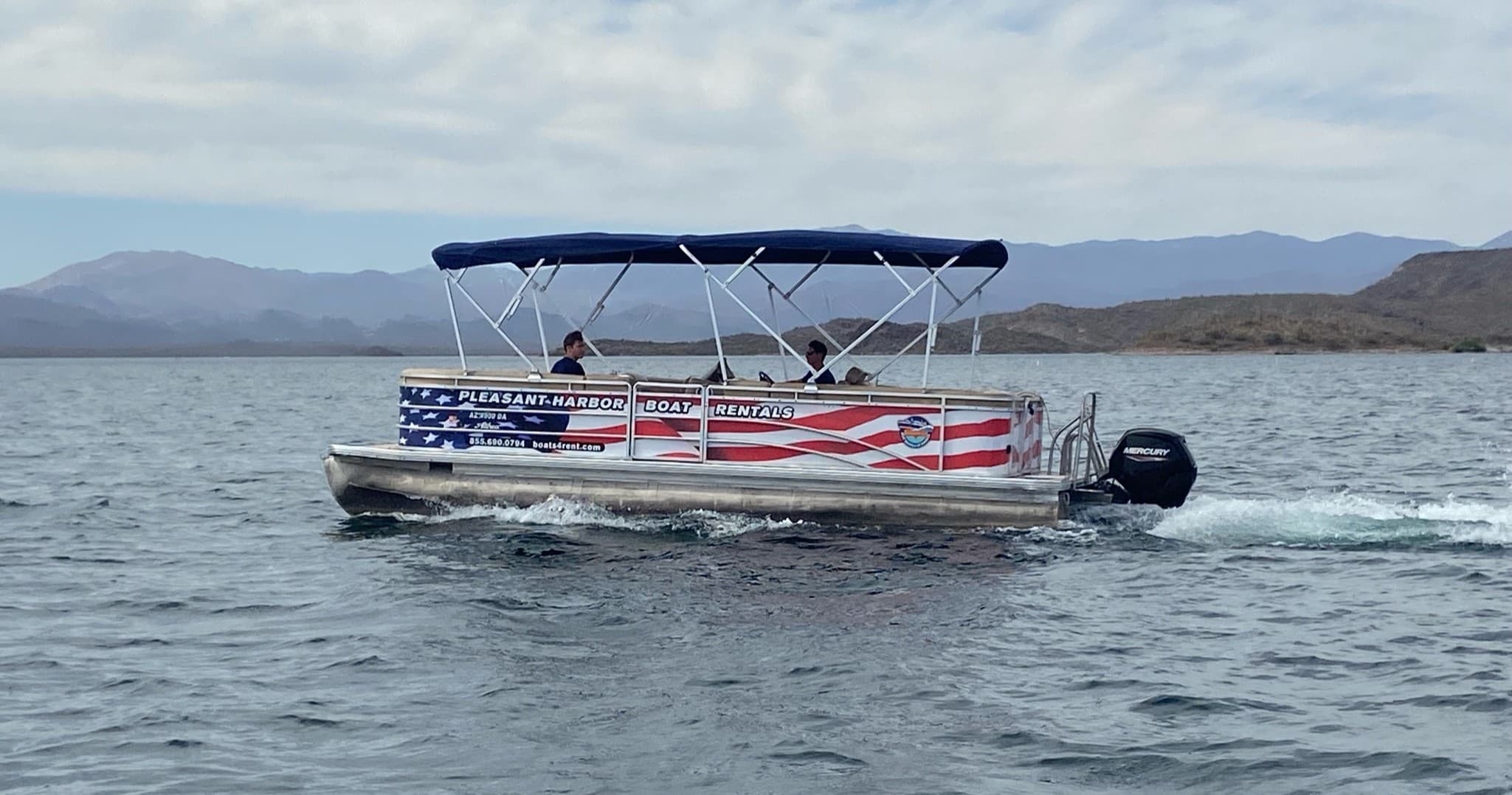 Pontoon Boat Adventure with Boat Rentals of America in Peoria