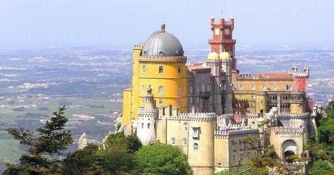 Private Day Tour to Sintra & Cabo da Roca with ABC Travel