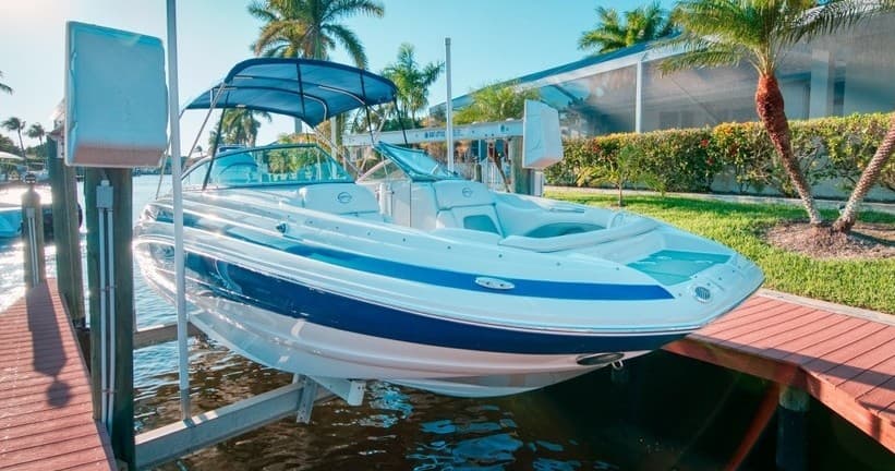 Water Activities with Crownline E6 XS in the Water