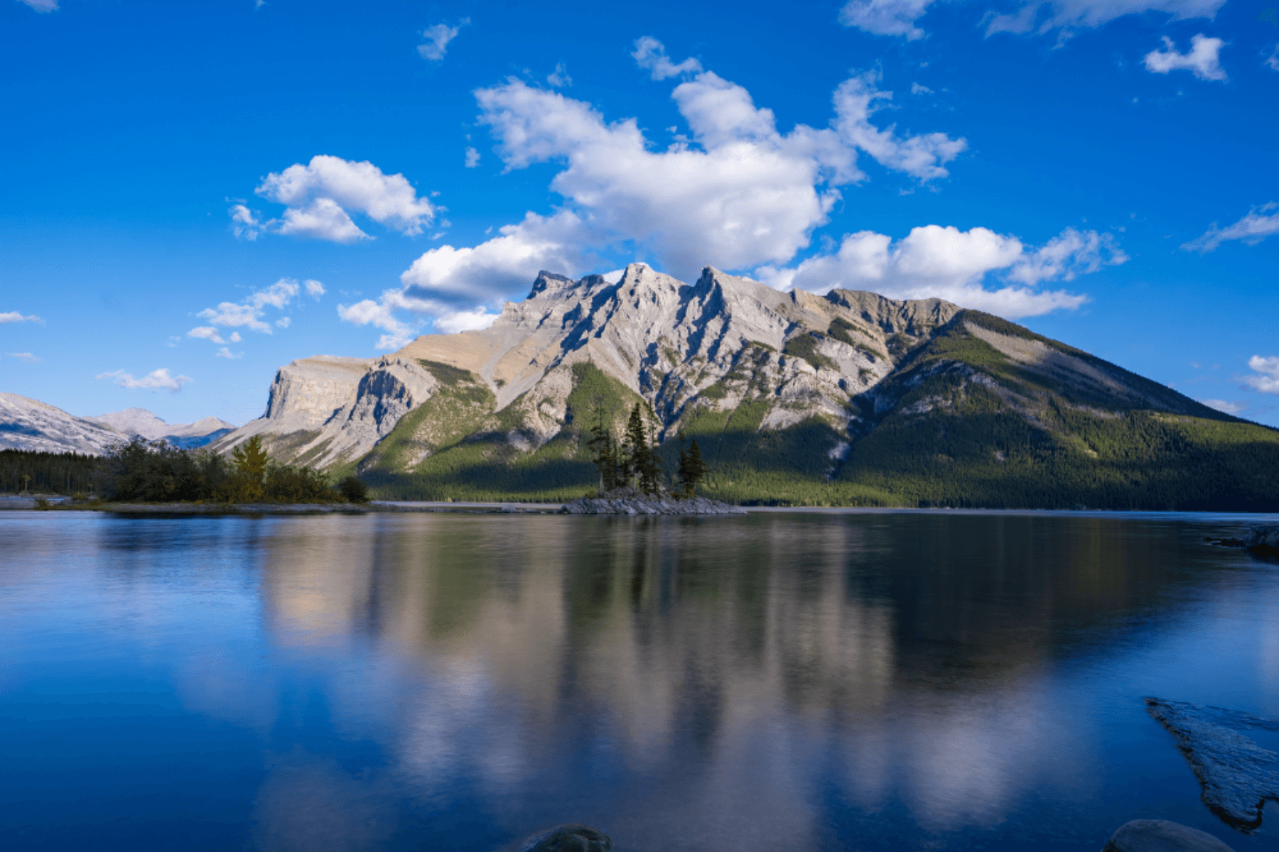 Evening Walk at Lake Minnewanka and Vermilion Lakes Sunset in Banff photo 3