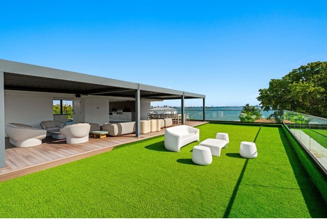 Villa Reverie Miami Shores Waterfront Villa with Rooftop Deck & Private Dock photo 2