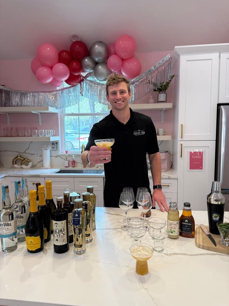 Raise the Bar: The Cocktail Crew Brings Craft Bartending to Phoenix Events photo 3