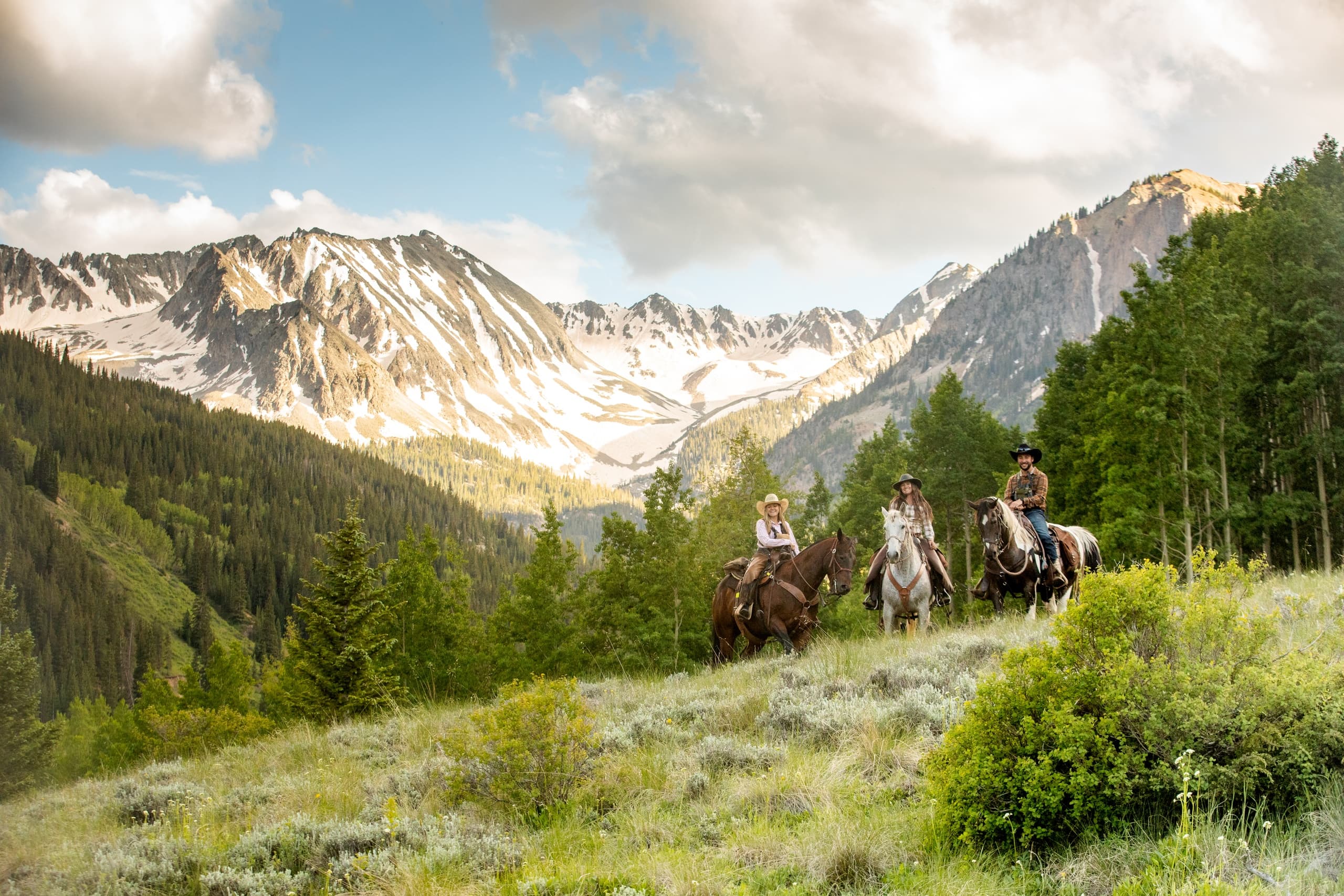 Sunset Dinner Horseback Adventure in Aspen, Colorado
