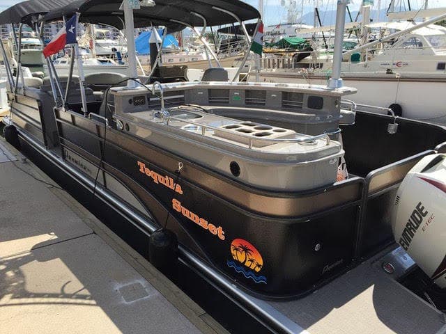 Boat Charters & Water Adventures with Jet's Private Boat Tours in Banderas Bay
