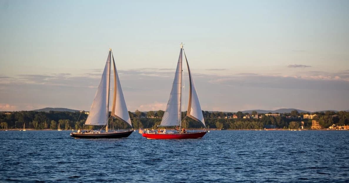 private-sunset-sail-lake-champlain-burlington-yacht-charter