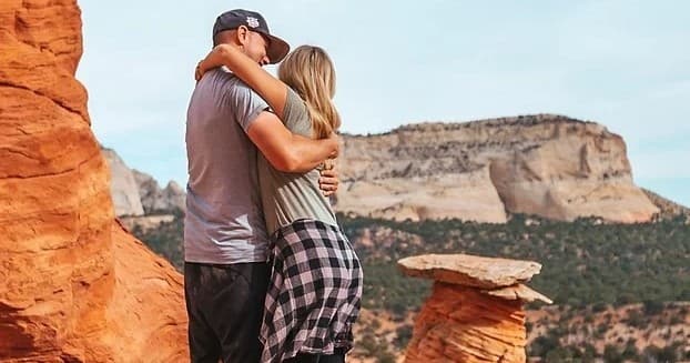 Explore Kanab’s Peek-a-boo Slot Canyon Half Day Adventure