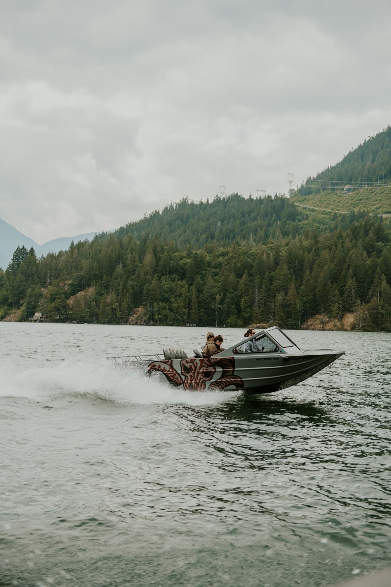 Jet Boat Thrill Ride Adventure on BC Rivers - 650HP 360° Rodeos in Agassiz photo 3