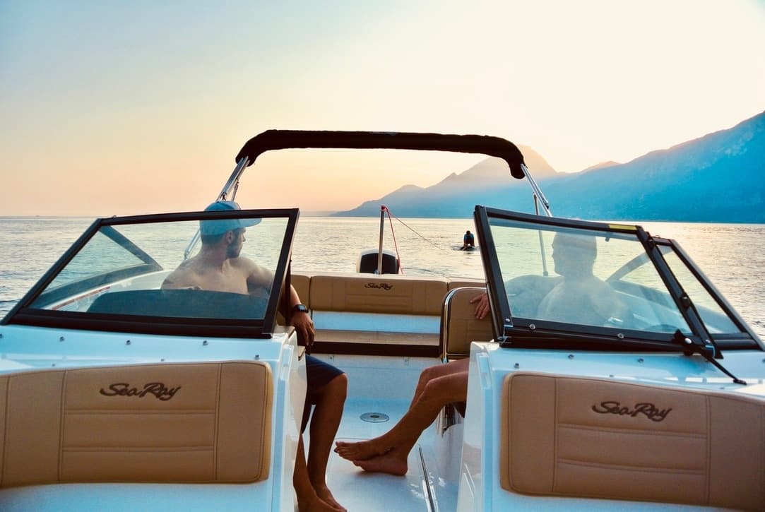 Water Activities: Sea Ray 210 SPXO - Adventure on the Water