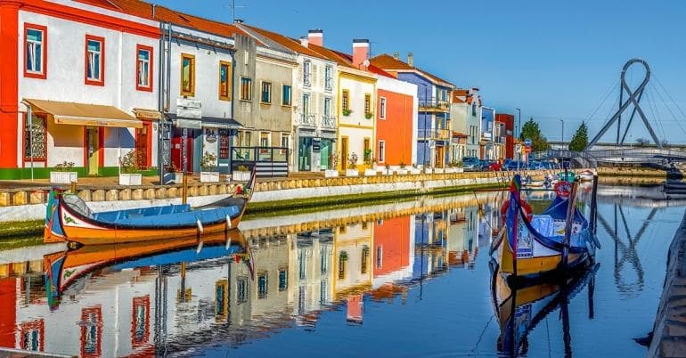 From Aveiro to Pinhão: Private Mercedes Transfers Through Portugal’s Douro Route