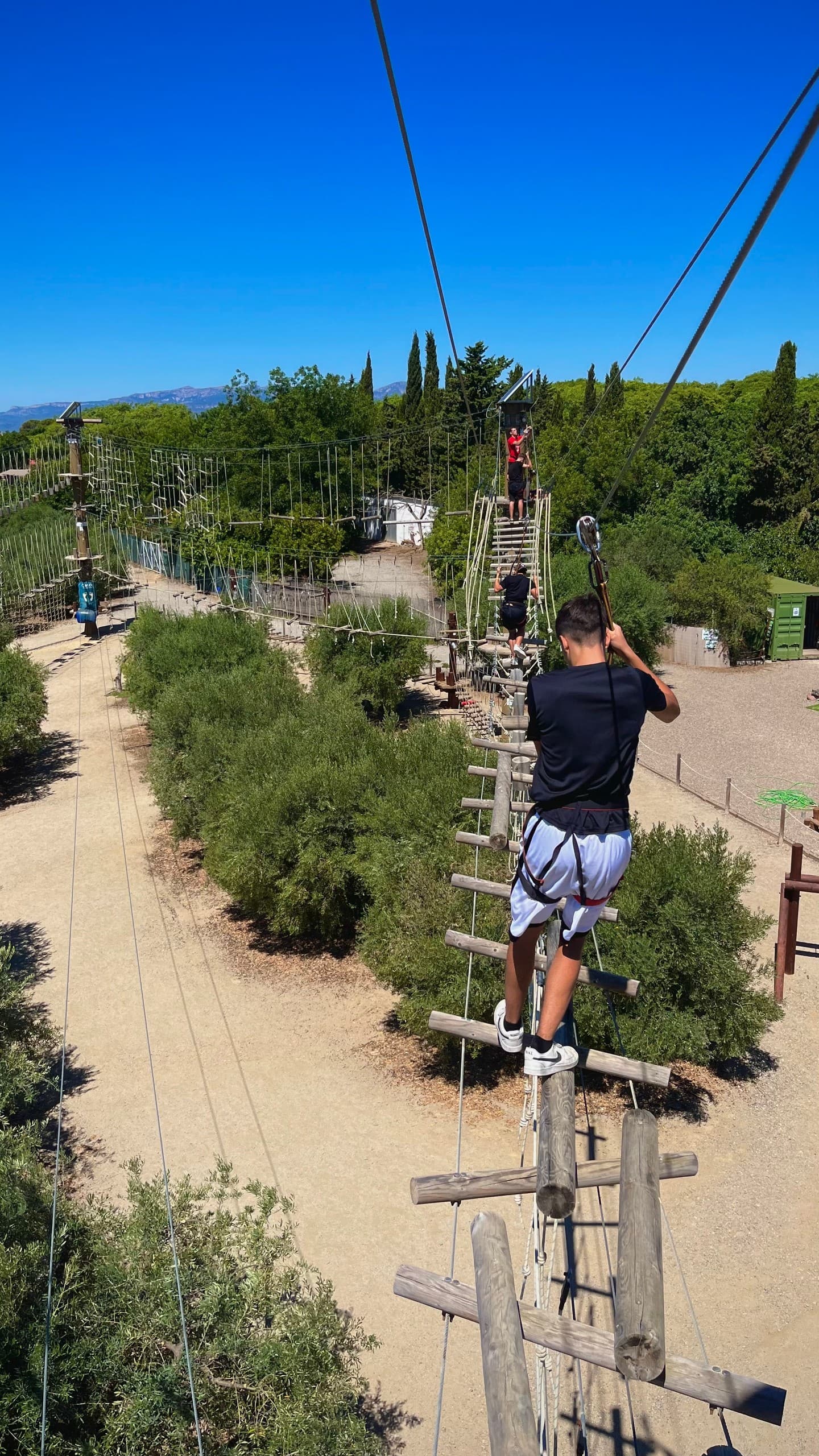 Chain-Reaction Thrills: Jumpland’s Adrenaline Pack Família in Cambrils photo 3